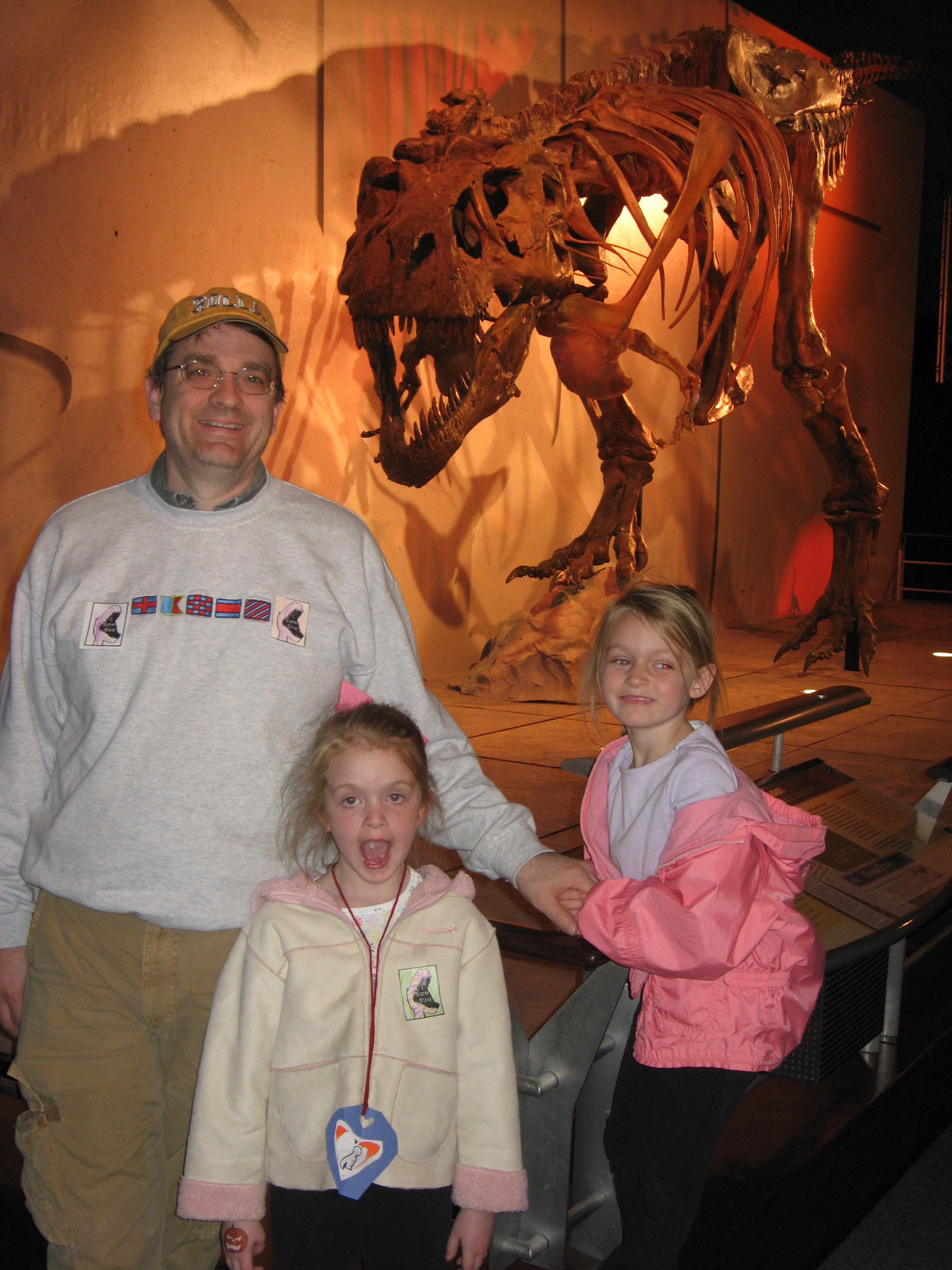 2009_03_21 RJC and T REX named Sue.jpg